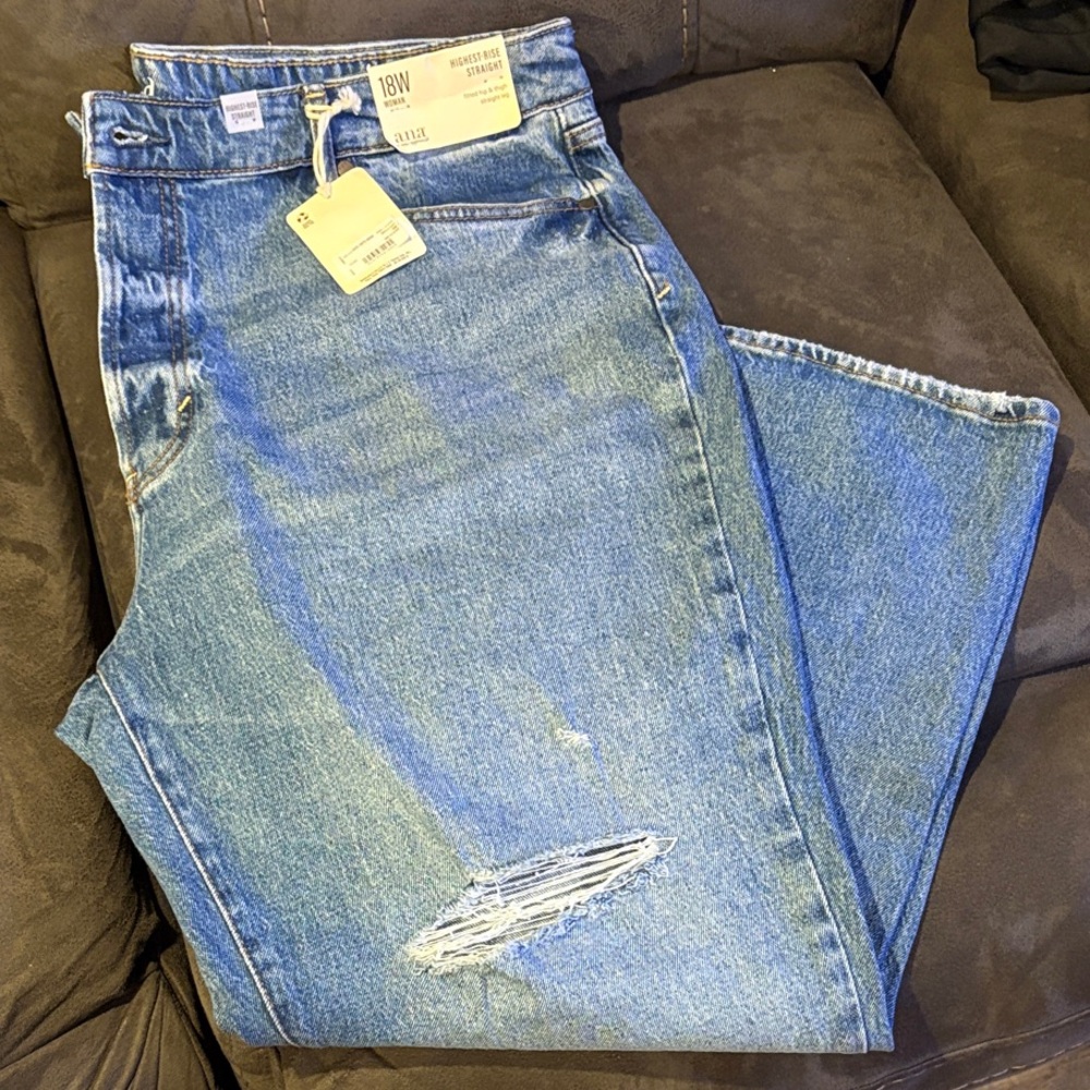 a.n.a Men's Light Blue Relaxed Jeans